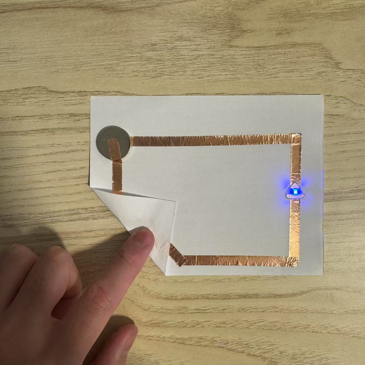 Folding Corner Lighting